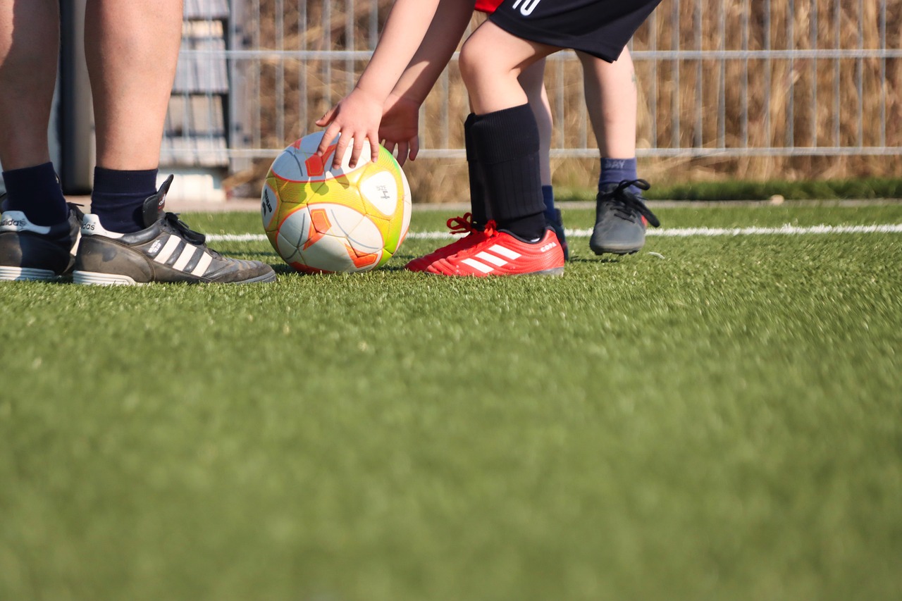Diving into the Practice of Safety Measures: Clues from Human Behavior